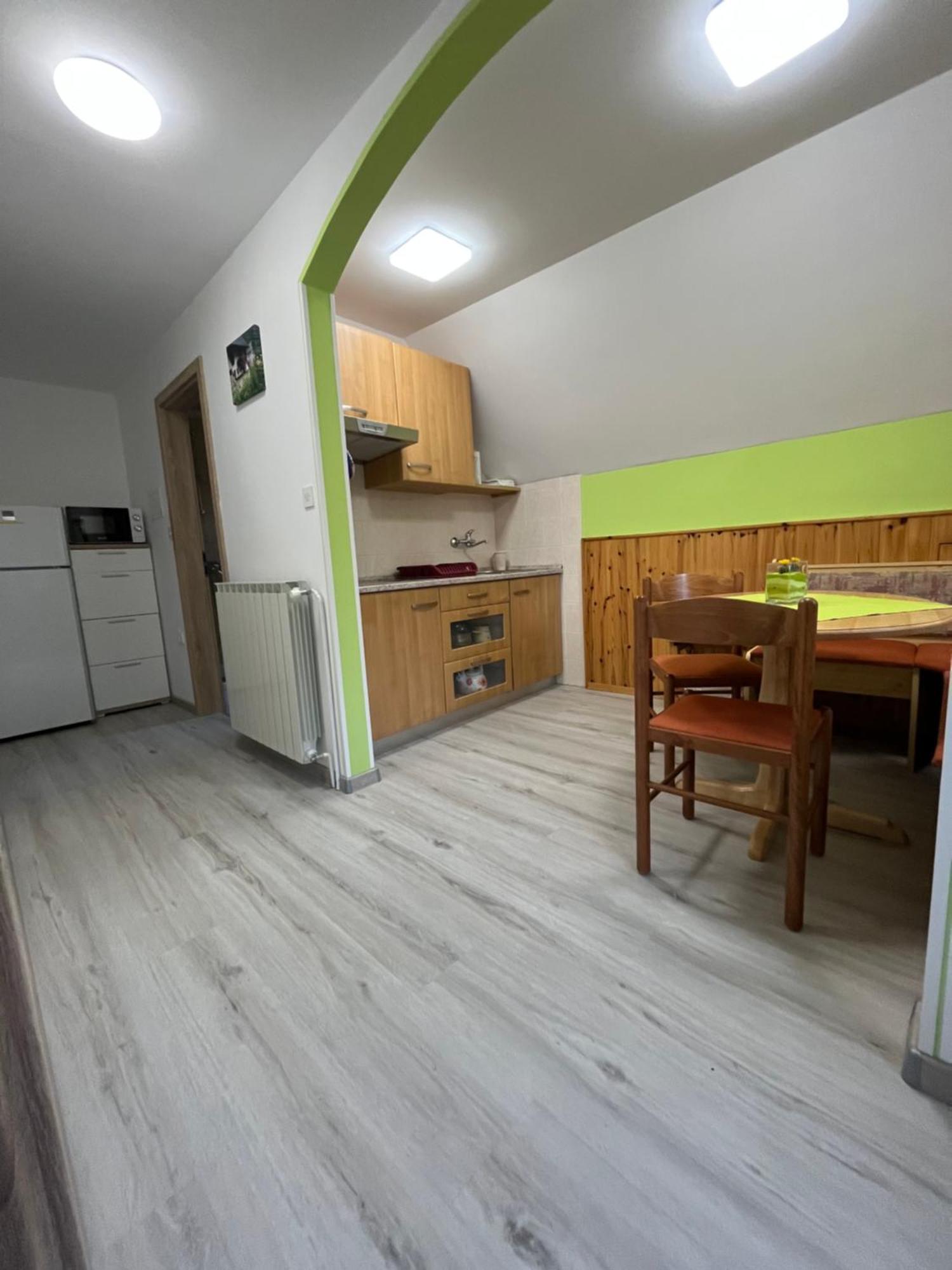 Apartmaji In Sobe Cuder Soca Phòng bức ảnh